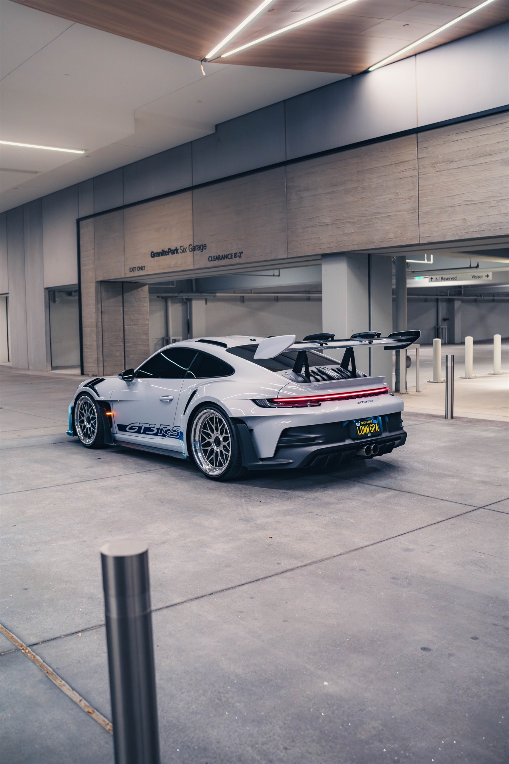 Porsche 992 Carrera GT3 RS on HRE Wheels Classics 300