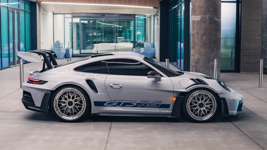 Porsche 992 Carrera GT3 RS on HRE Wheels Classics 300