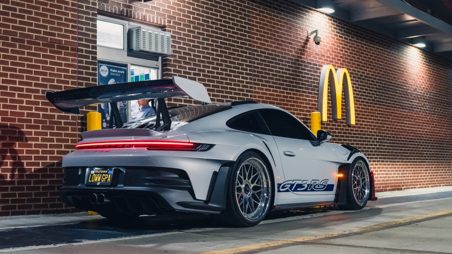 Porsche 992 Carrera GT3 RS on HRE Wheels Classics 300