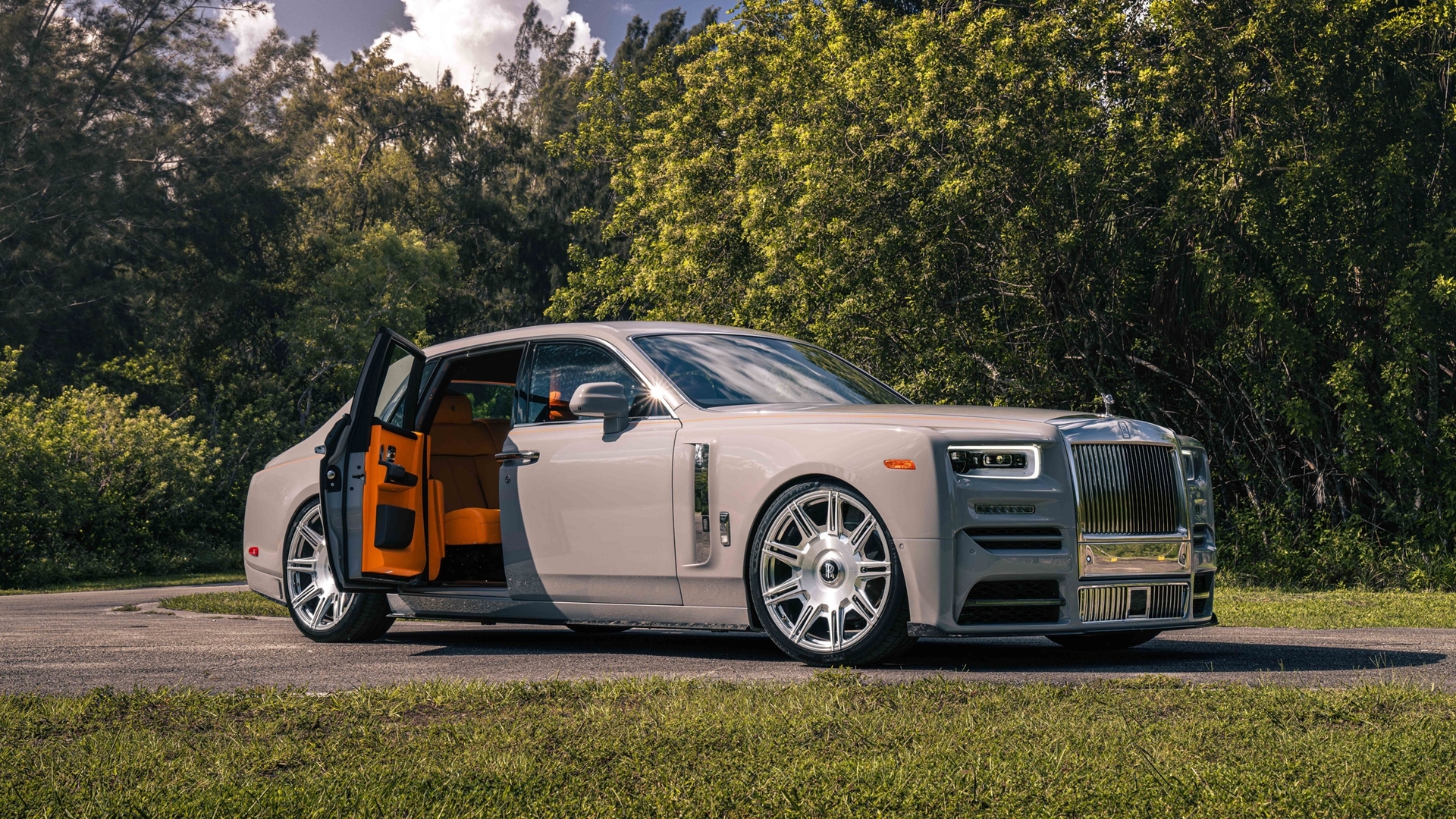 Rolls Royce Phantom on Mansory Kit - Custom Build Gallery