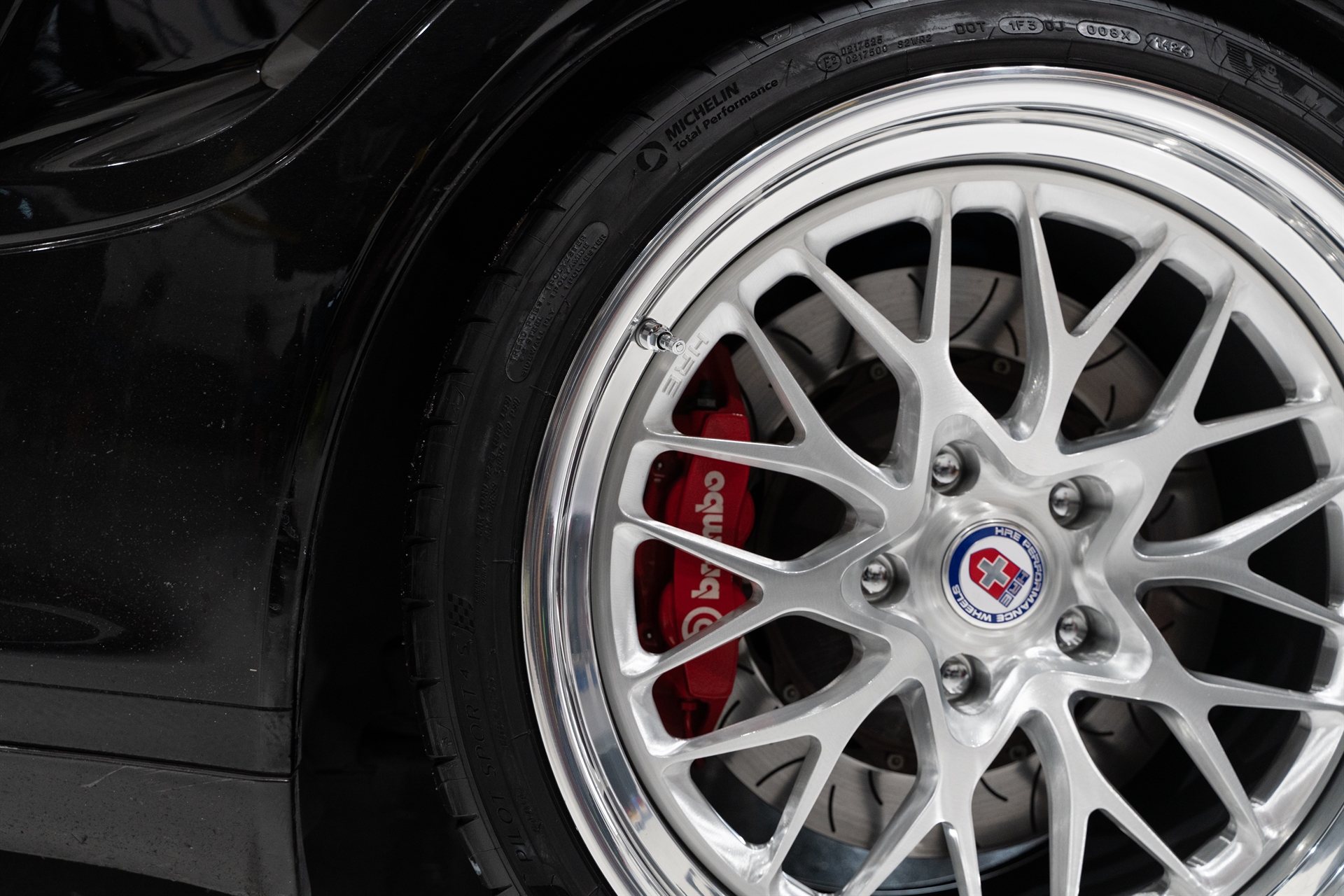 Porsche 997 on HRE Wheels 520 FMR