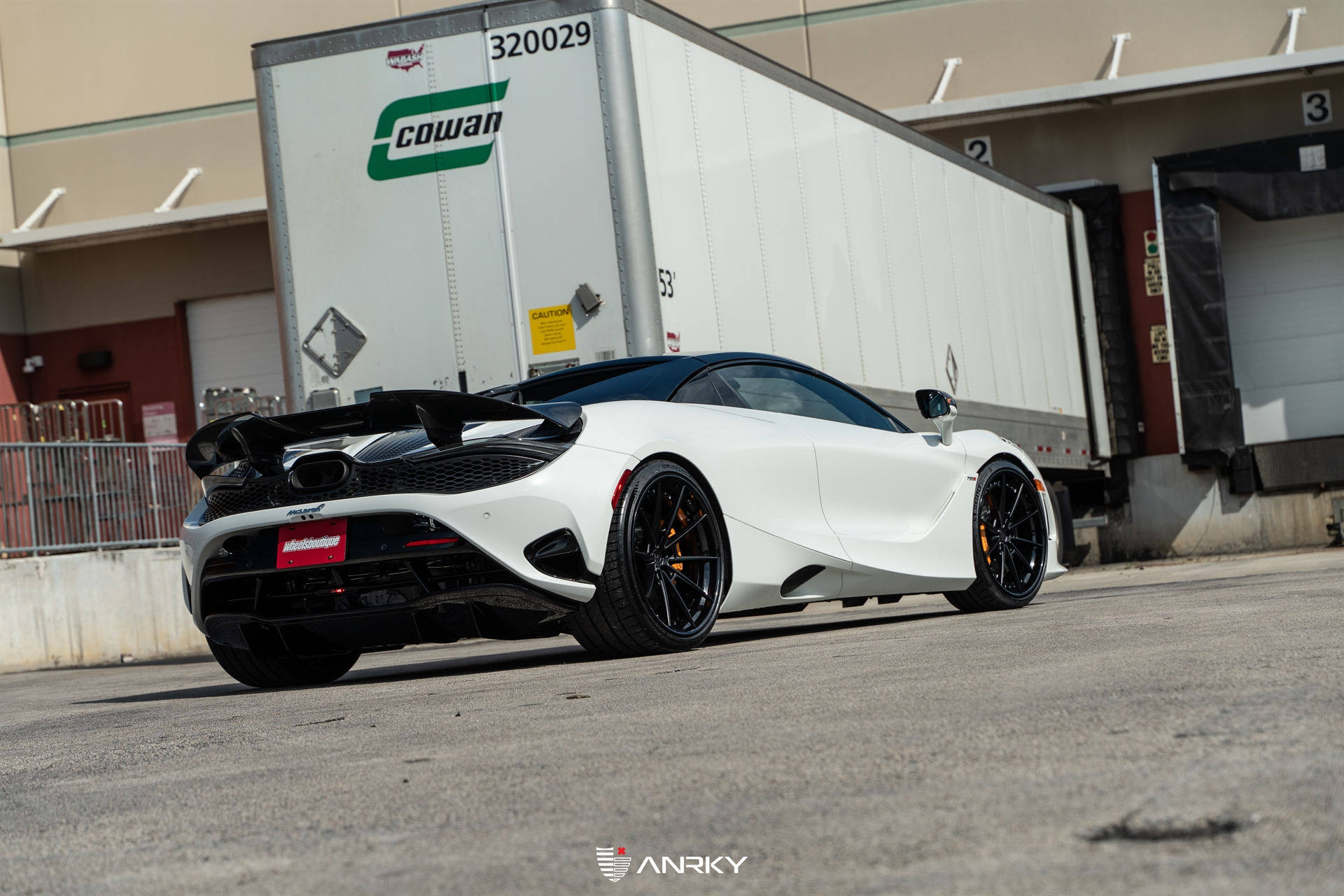 McLaren 750s – AN38 SeriesTHREE