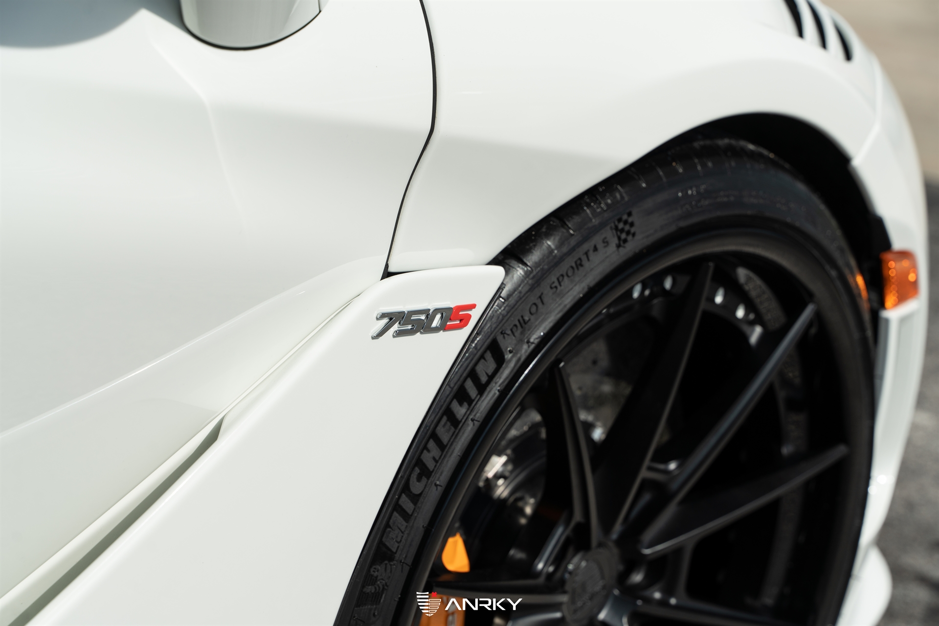 McLaren 750s – AN38 SeriesTHREE