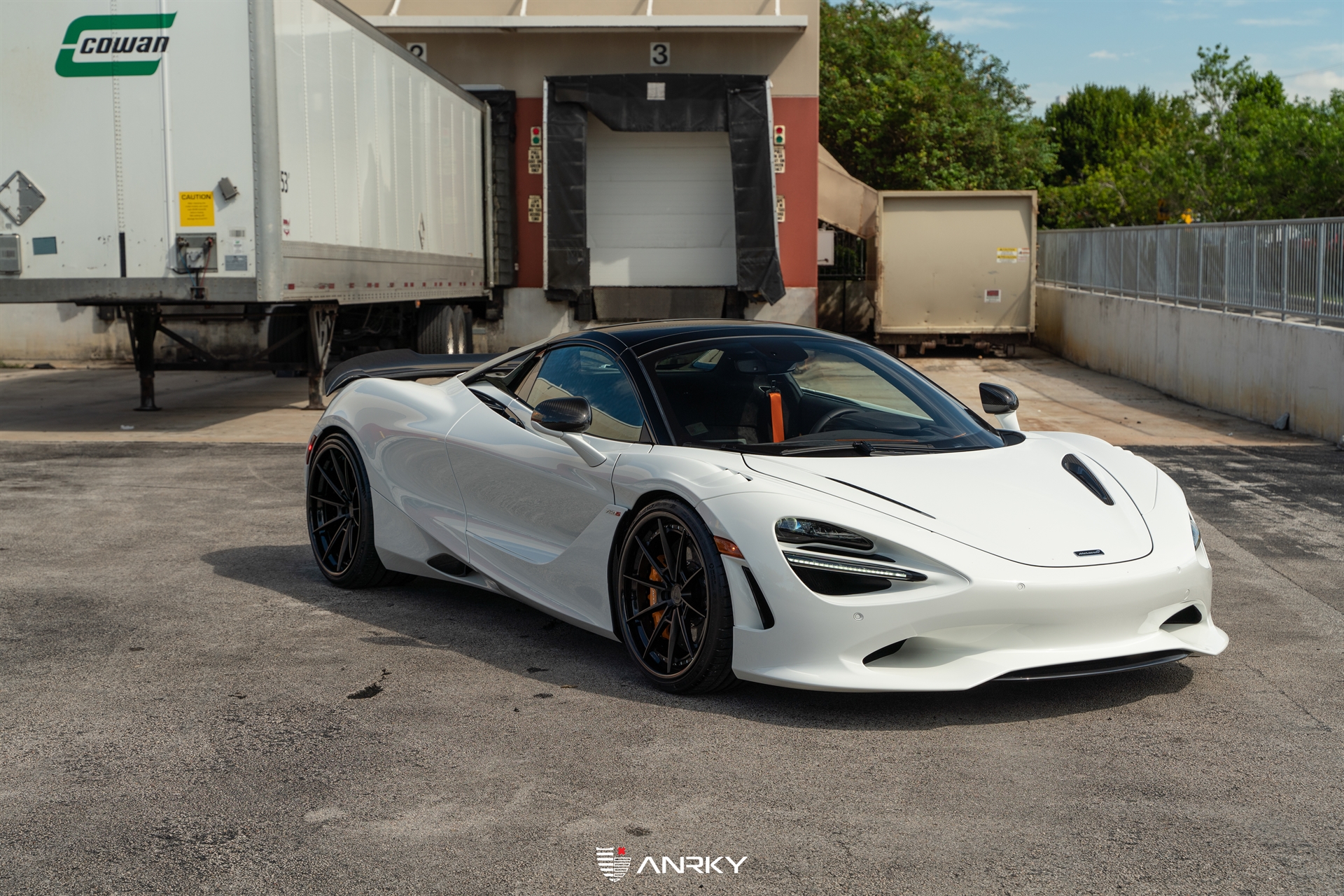 McLaren 750s – AN38 SeriesTHREE
