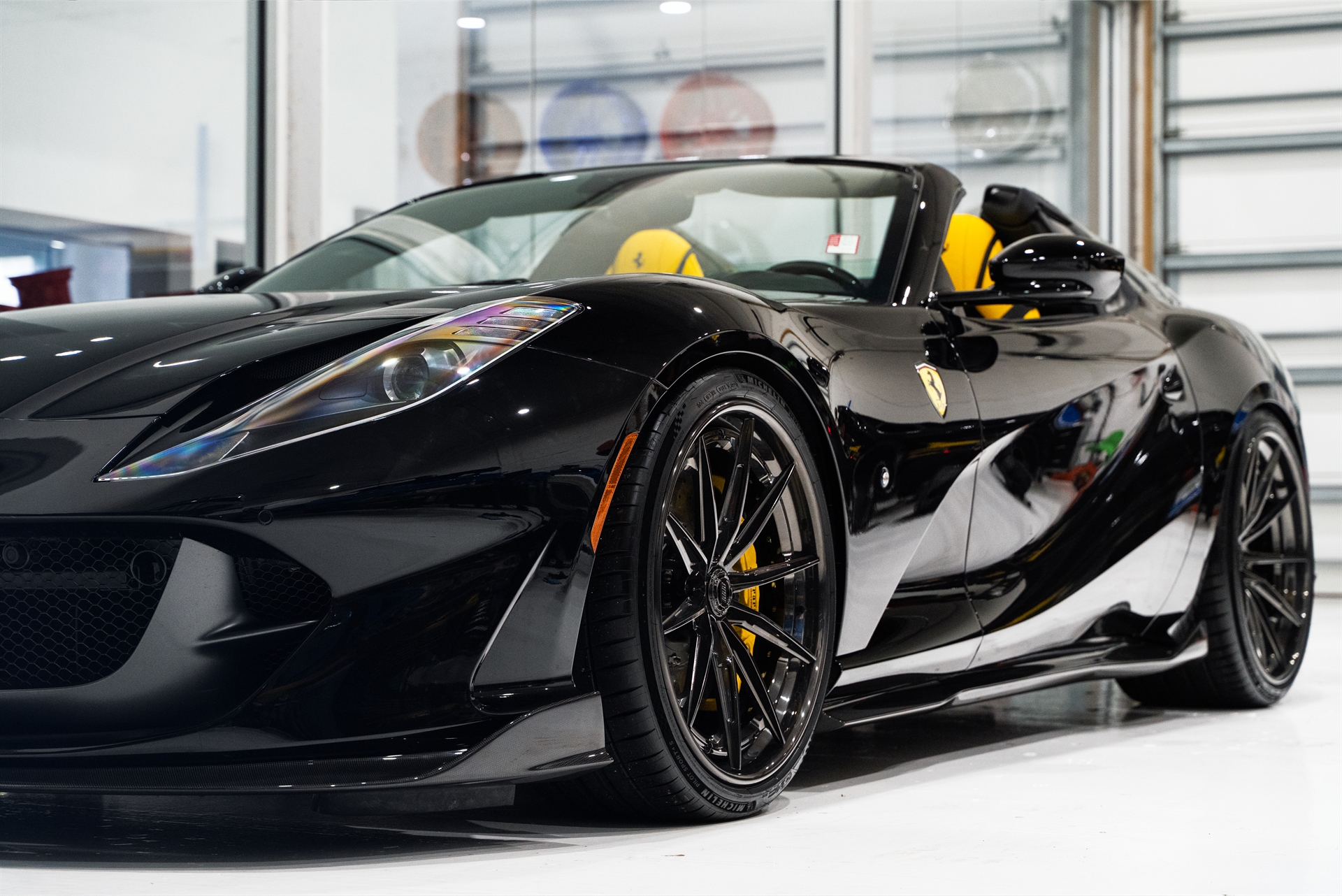 Ferrari 812 GTS on 1886 Wheels G010