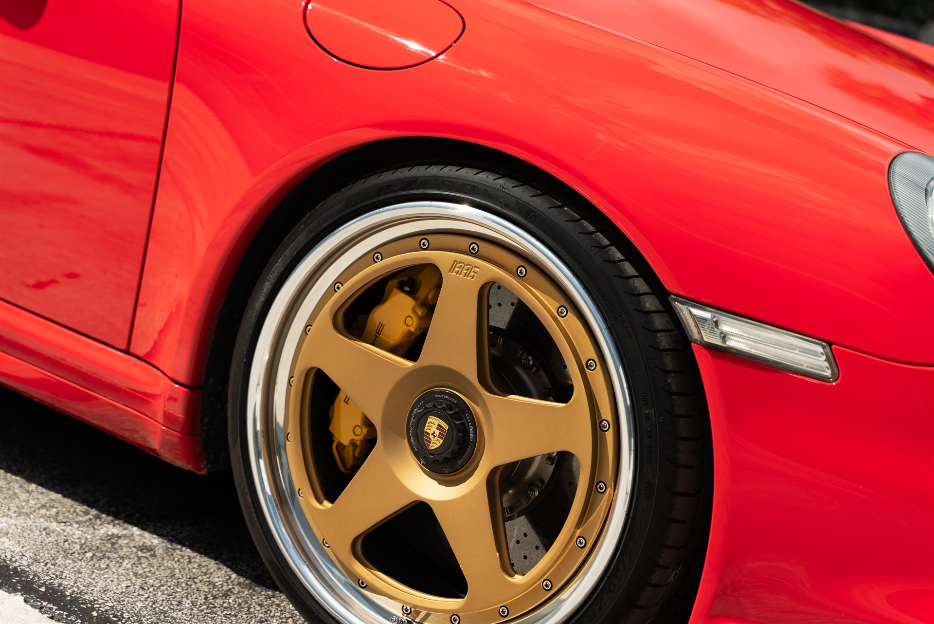Porsche 997 Turbo S | Guards Red | on 1886 S005 Wheels | Satin Gold