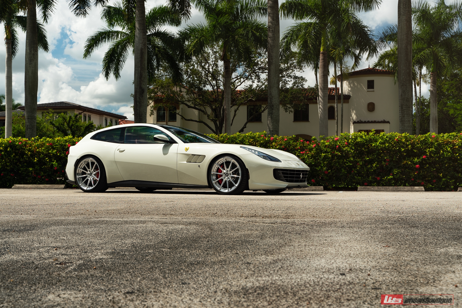 Ferrari GTC4 Lusso – AN28 SeriesTWO