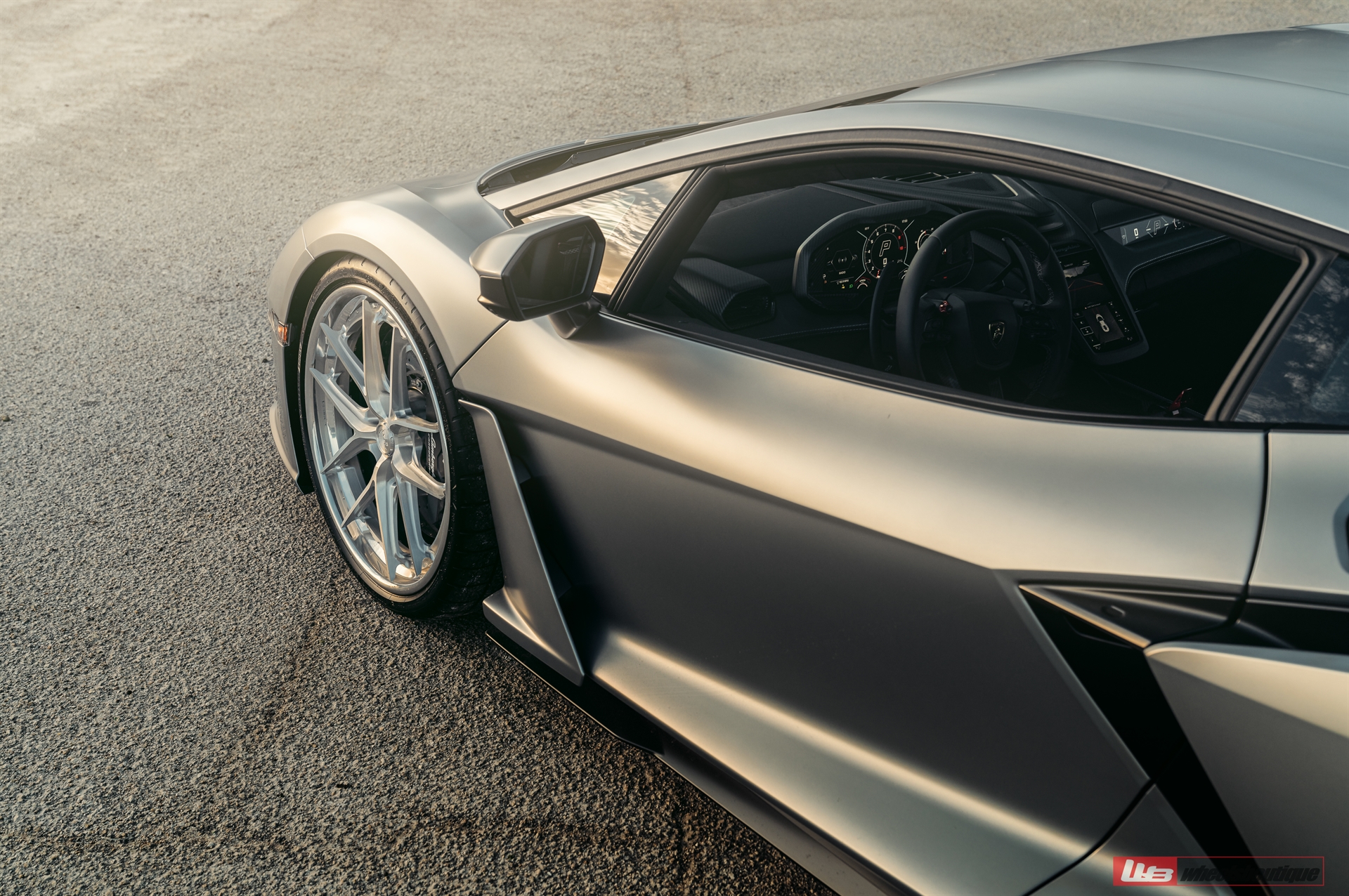 Lamborghini Revuelto on ANRKY XR-301