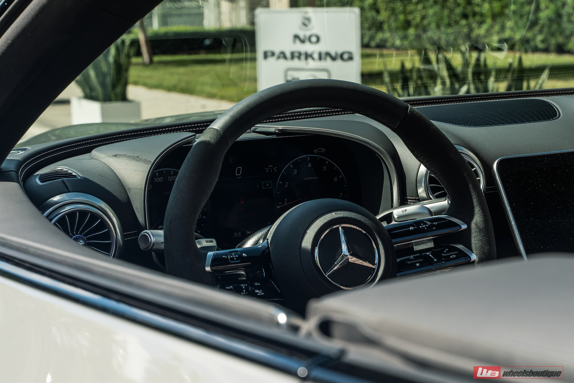 Mercedes Benz SL63 – AN24 SeriesTWO