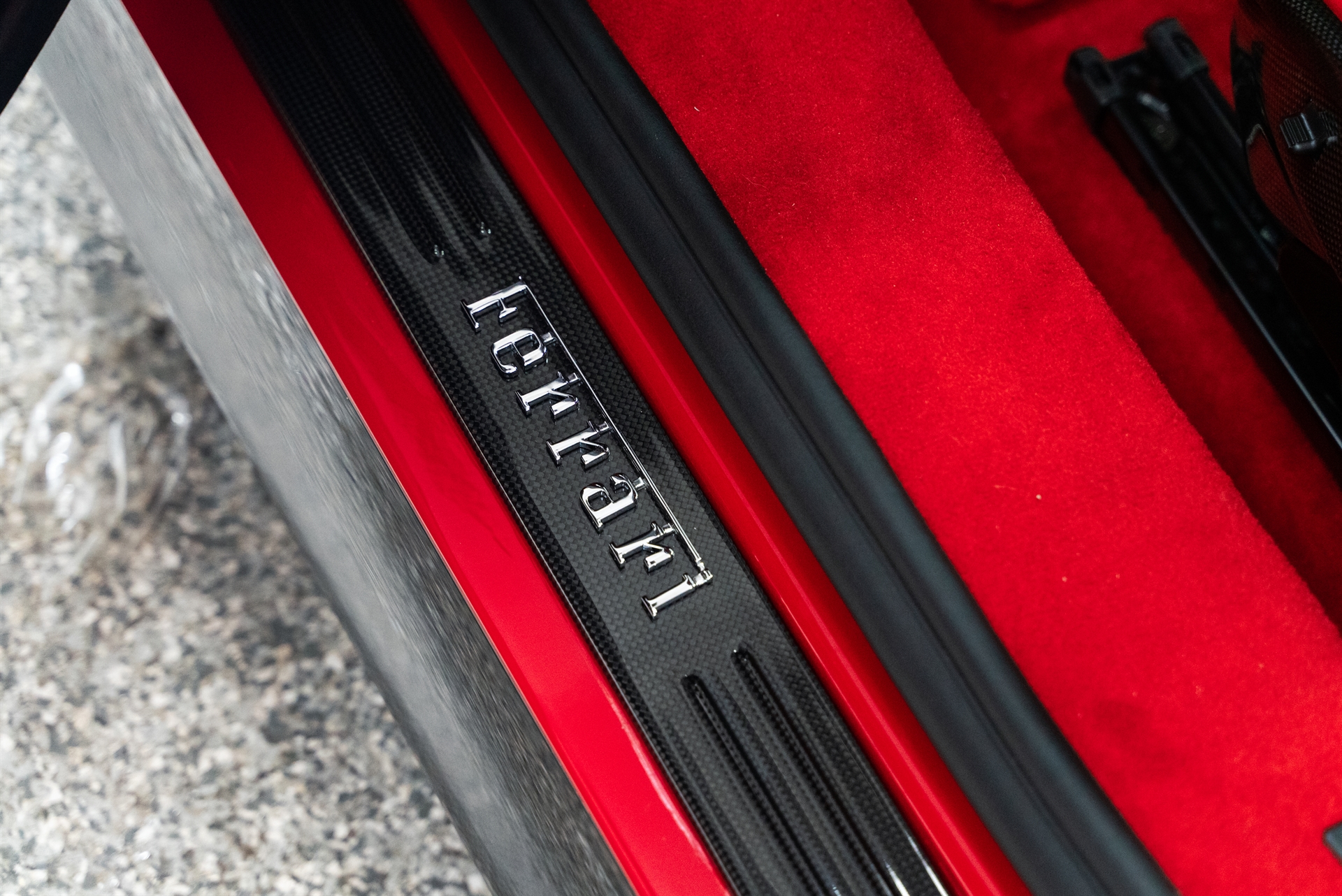 SF90 Spider – Rosso Ferrari Ryft Wheels