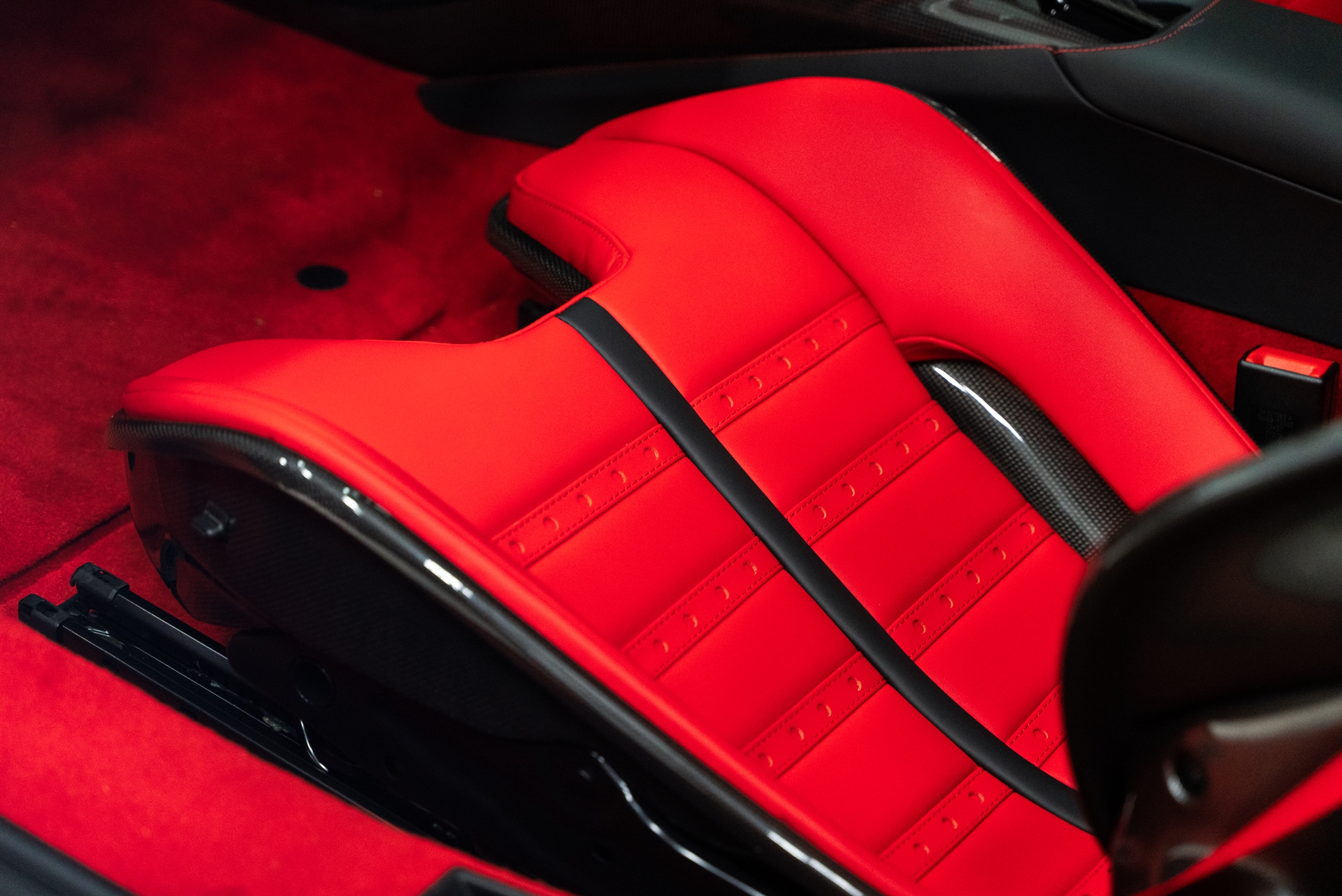 SF90 Spider – Rosso Ferrari Ryft Wheels