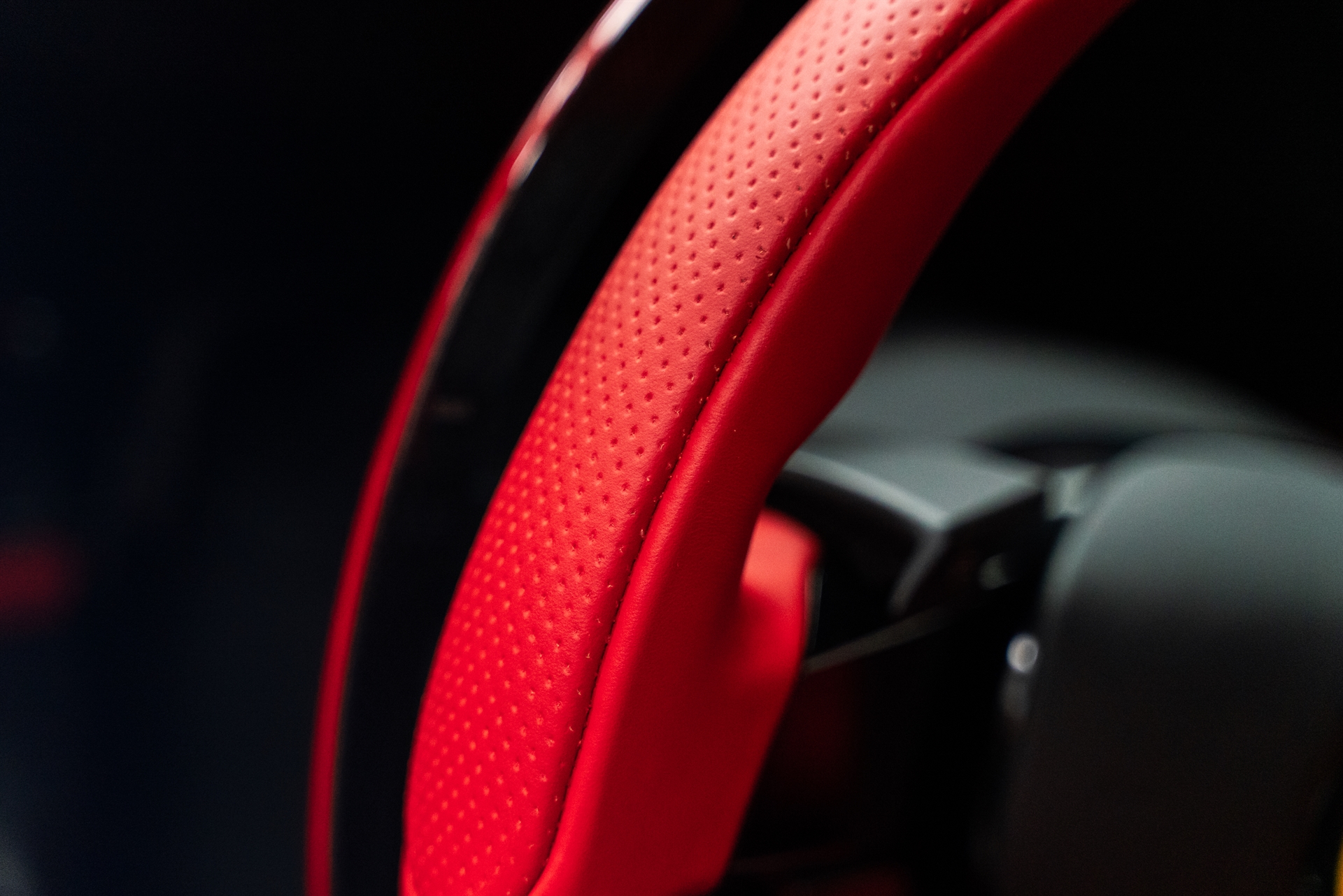 SF90 Spider – Rosso Ferrari Ryft Wheels