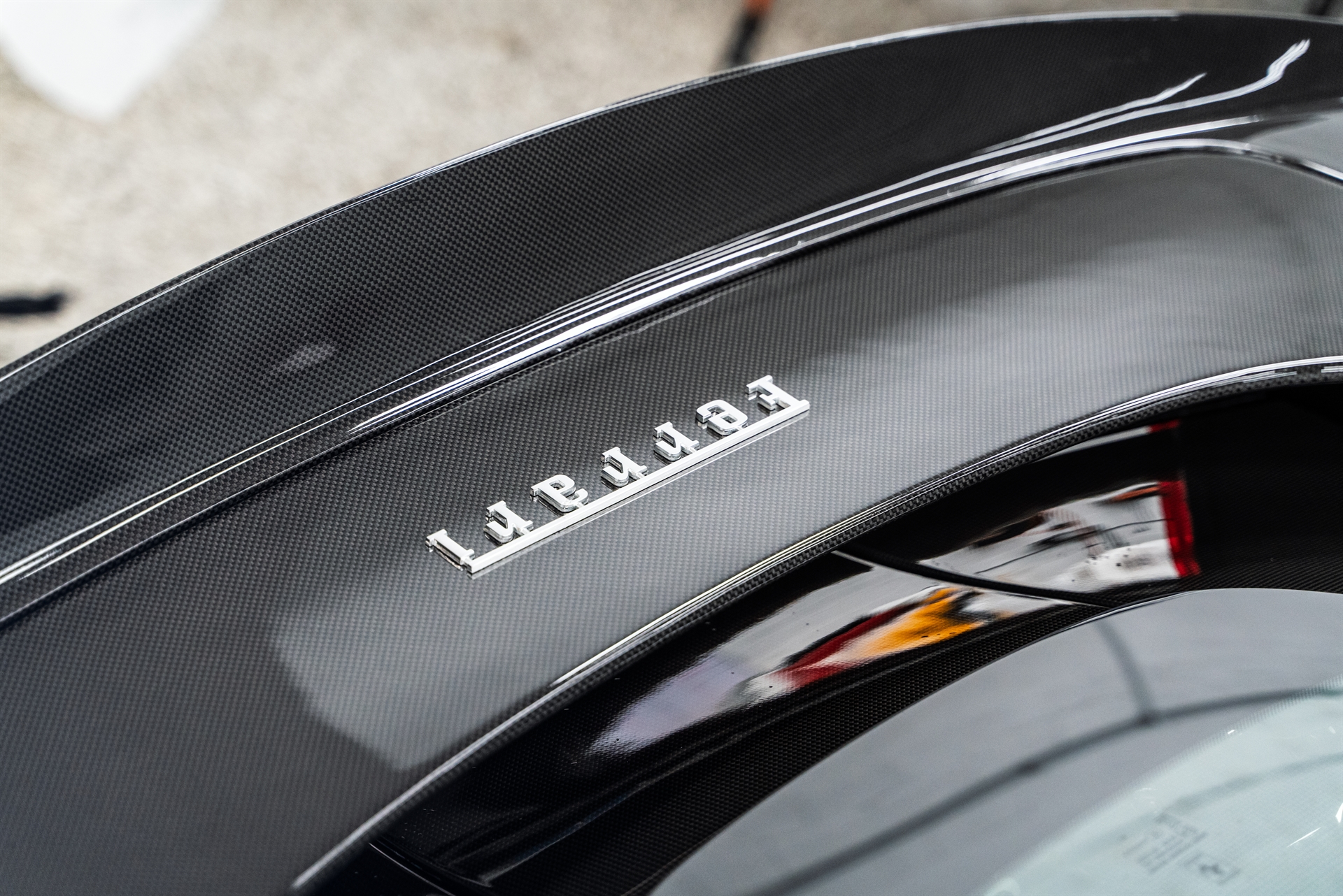 SF90 Spider – Rosso Ferrari Ryft Wheels