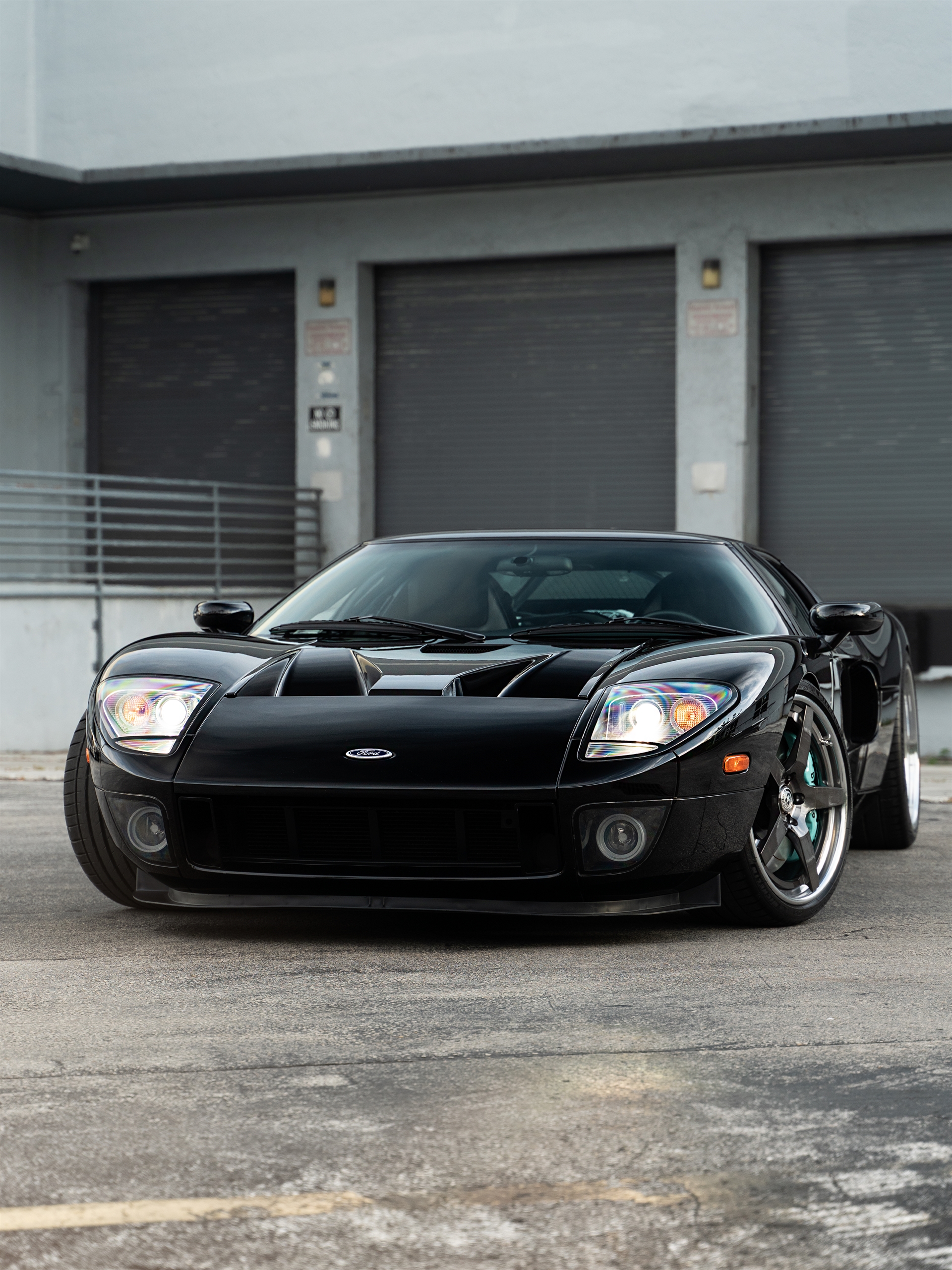 Ford GT MK1 | Black | on HRE RS105 | Polished Dark Clear