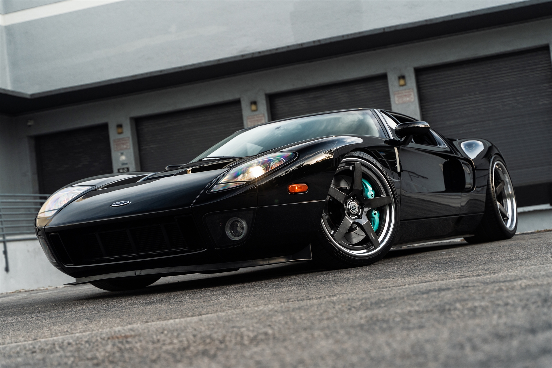 Ford GT MK1 | Black | on HRE RS105 | Polished Dark Clear