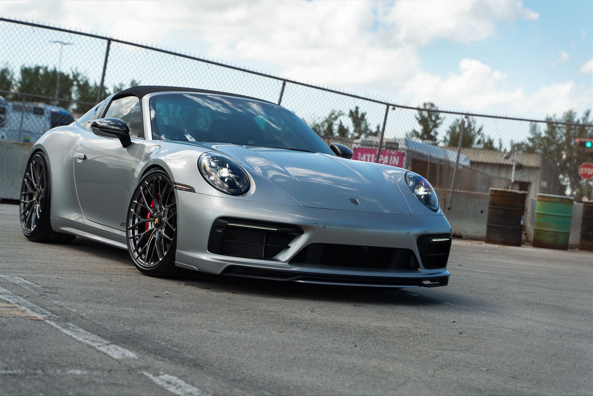 Porsche 992 Targa on ANRKY AN10 Wheels