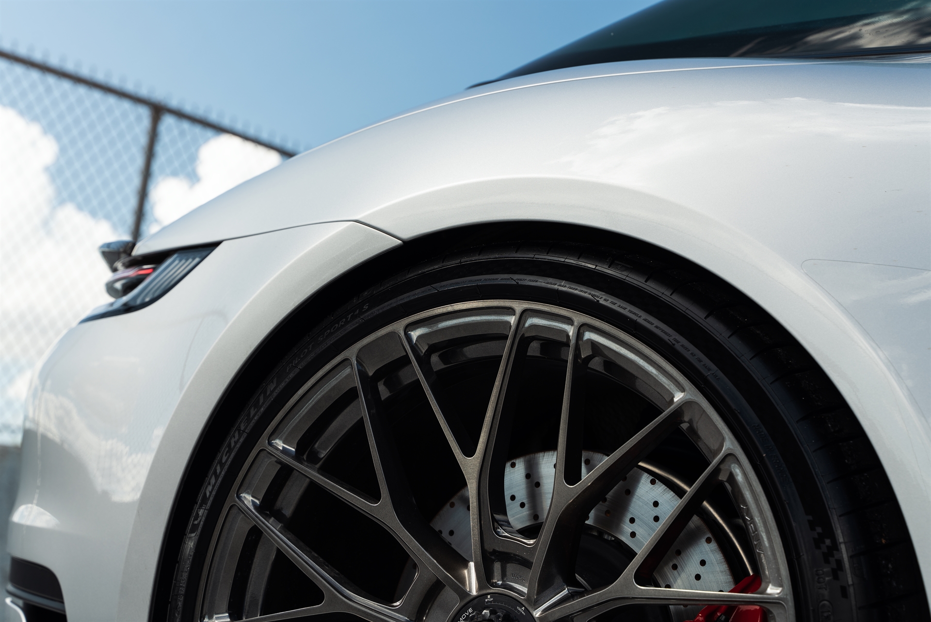 Porsche 992 Targa on ANRKY AN10 Wheels