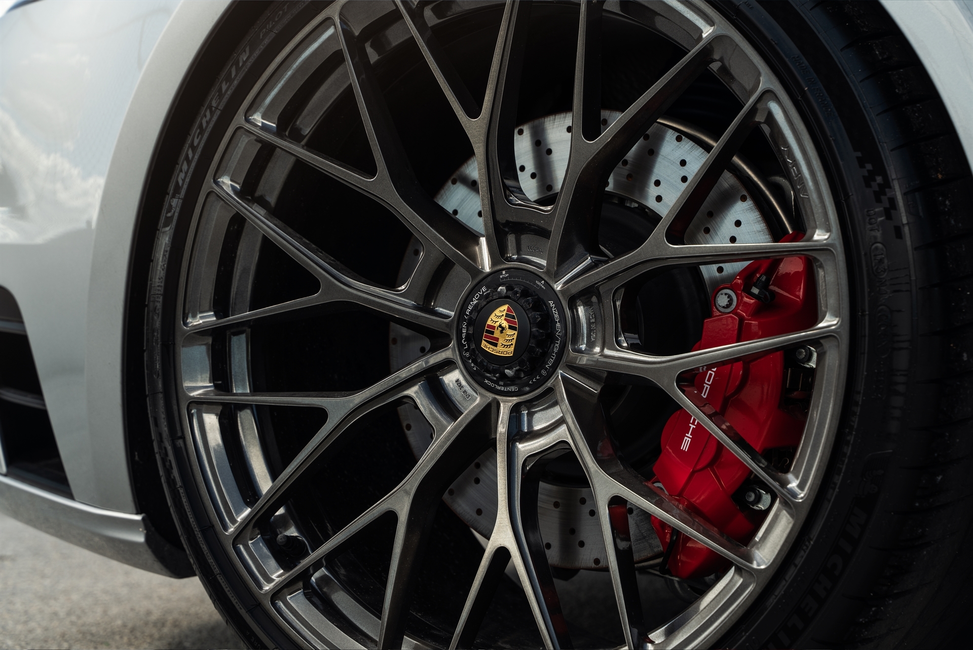 Porsche 992 Targa on ANRKY AN10 Wheels