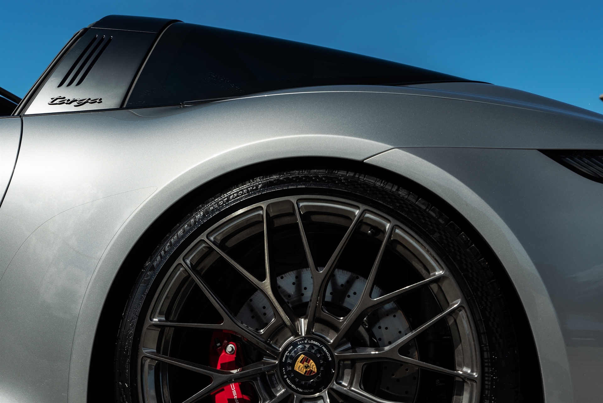 Porsche 992 Targa on ANRKY AN10 Wheels