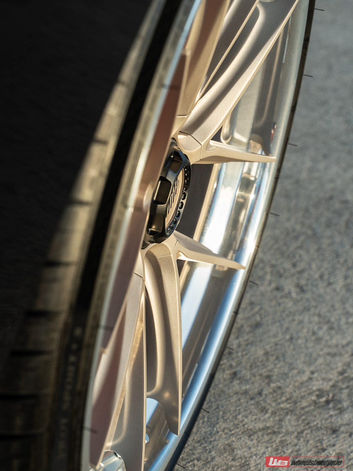 Ferrari F8 Tributo – XR|Series XR-301