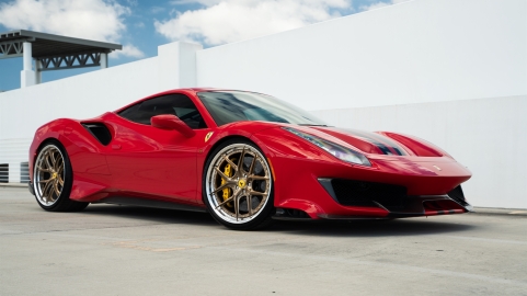 Ferrari 488 Pista | Rosso Scuderia | on HRE S101SC | Brushed Champagne