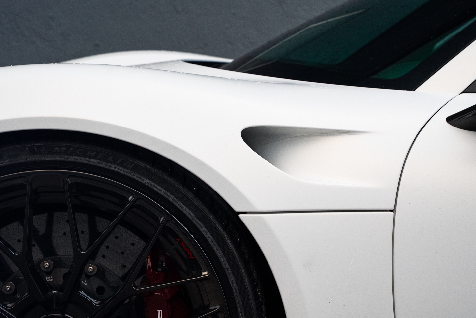 Porsche 918 Spyder – AN20 + AEROSport