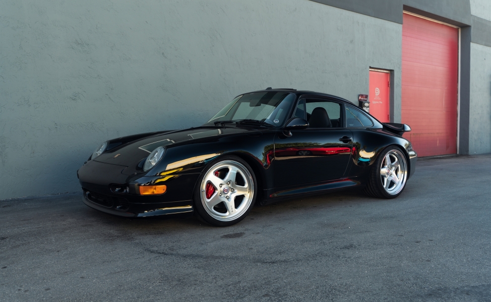 Porsche 993 Carrera on HRE