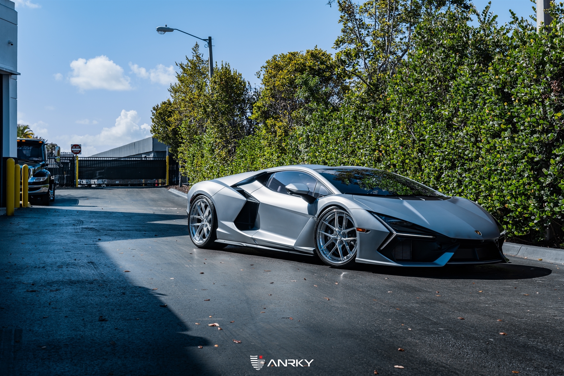 Lamborghini Revuelto | Argento Nürburgring | on ANRKY XR-301 | Brushed Clear