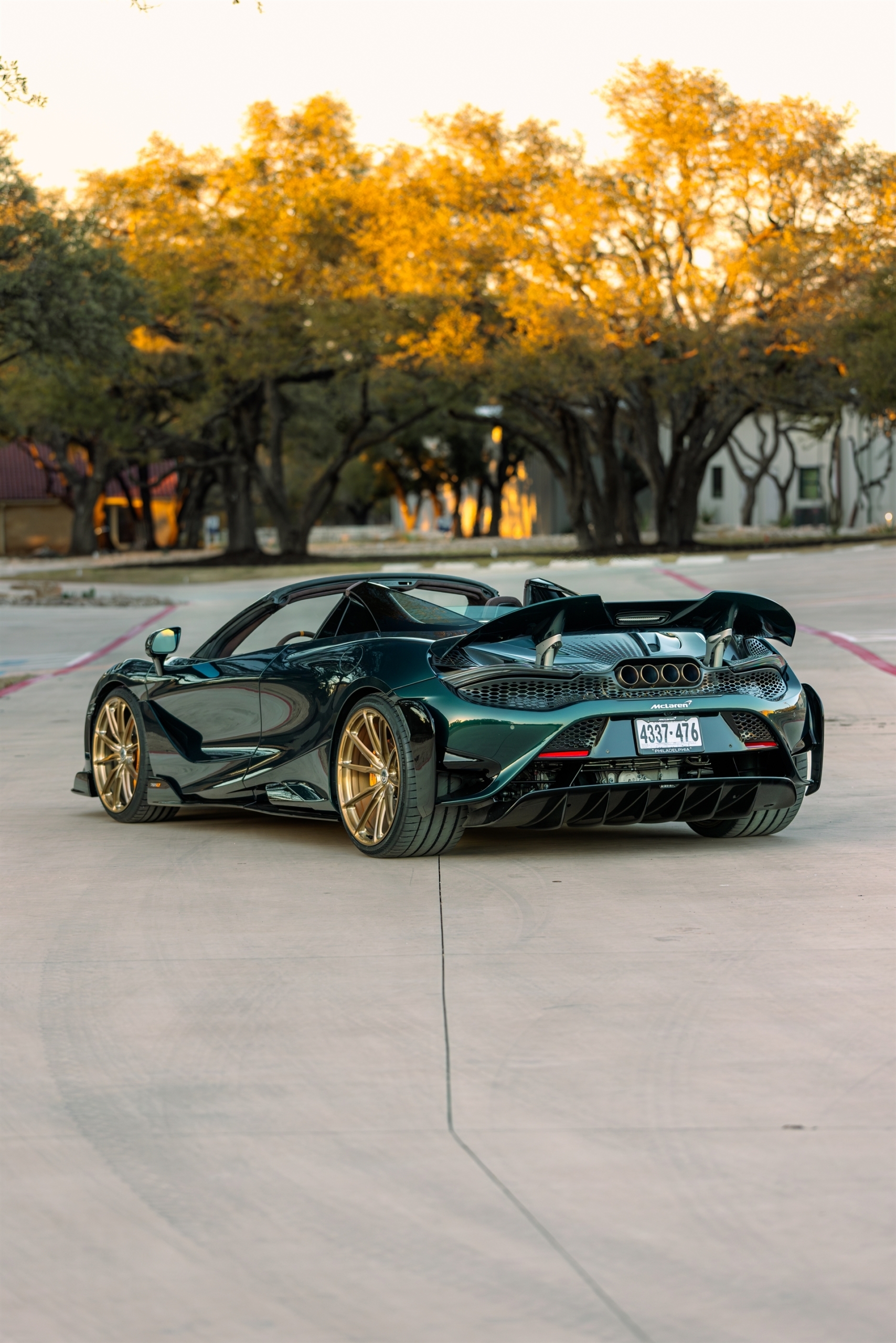 Mclaren 765 LT Spider | on HRE P104SC | Brushed Champagne