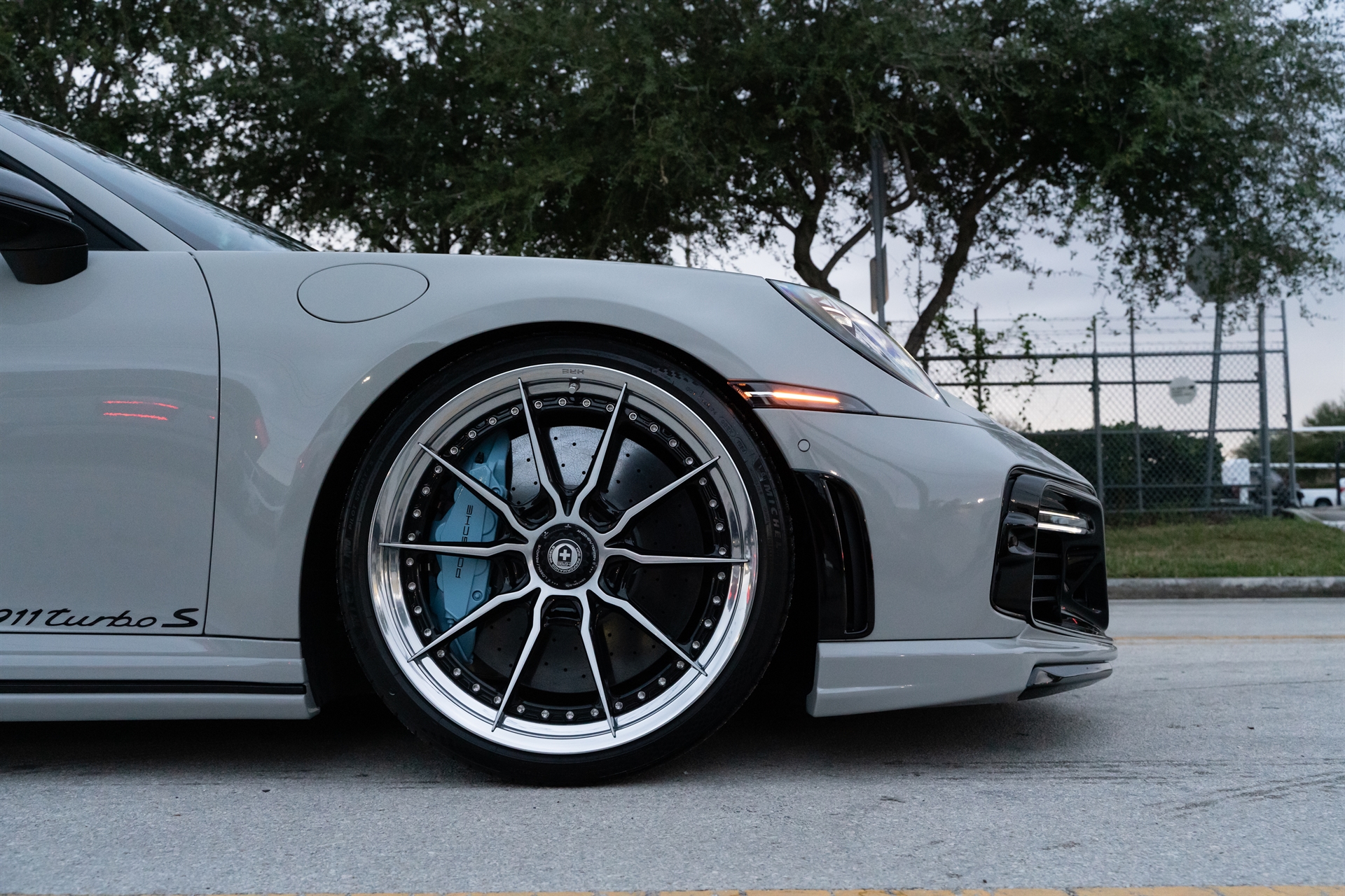 TECHART 992 Turbo S | Chalk | on HRE S104SC | Brushed Clear/ Gloss Black Window