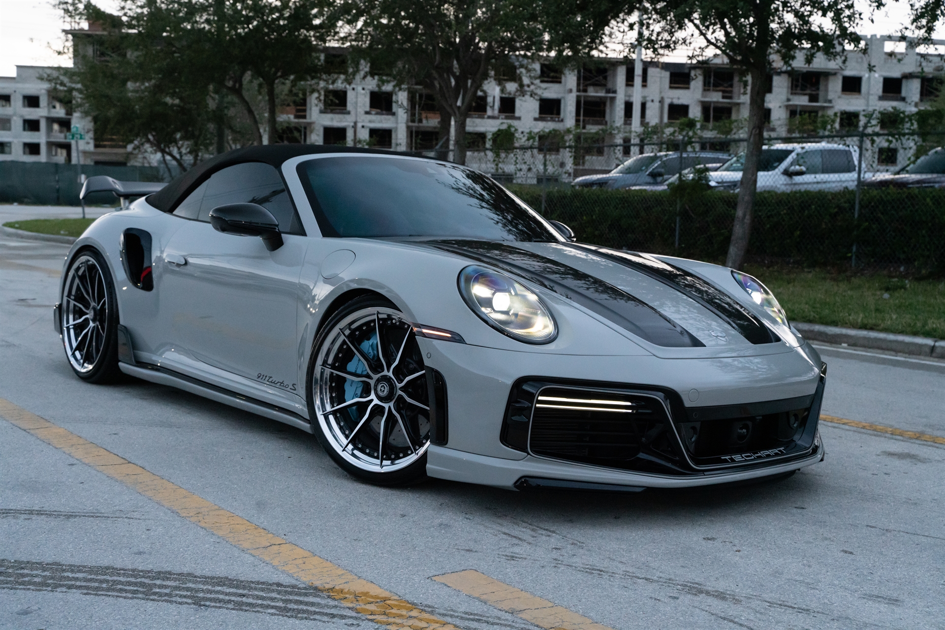 TECHART 992 Turbo S | Chalk | on HRE S104SC | Brushed Clear/ Gloss Black Window