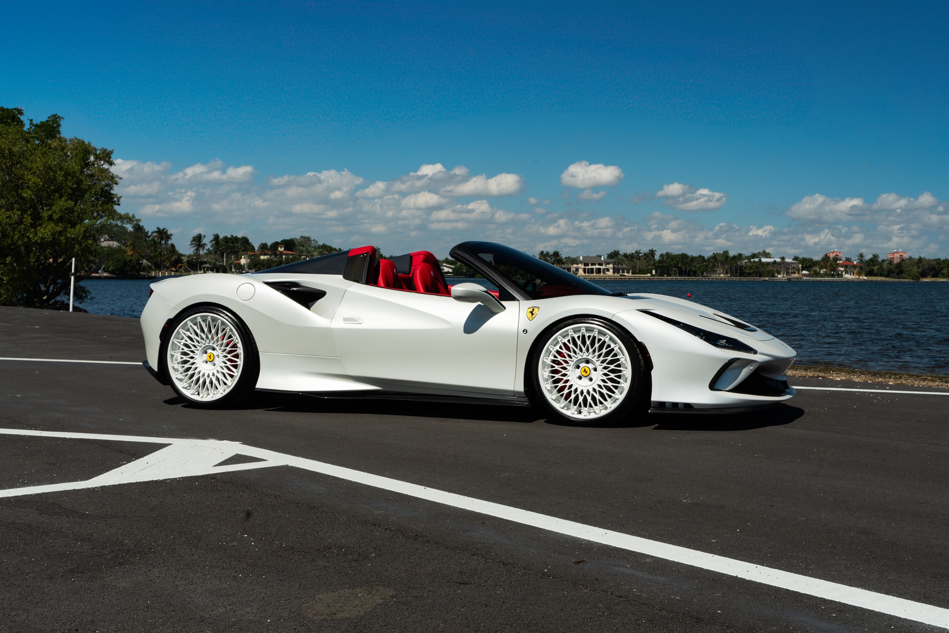 Ferrari F8 Spider – RETROSeries RS7.3