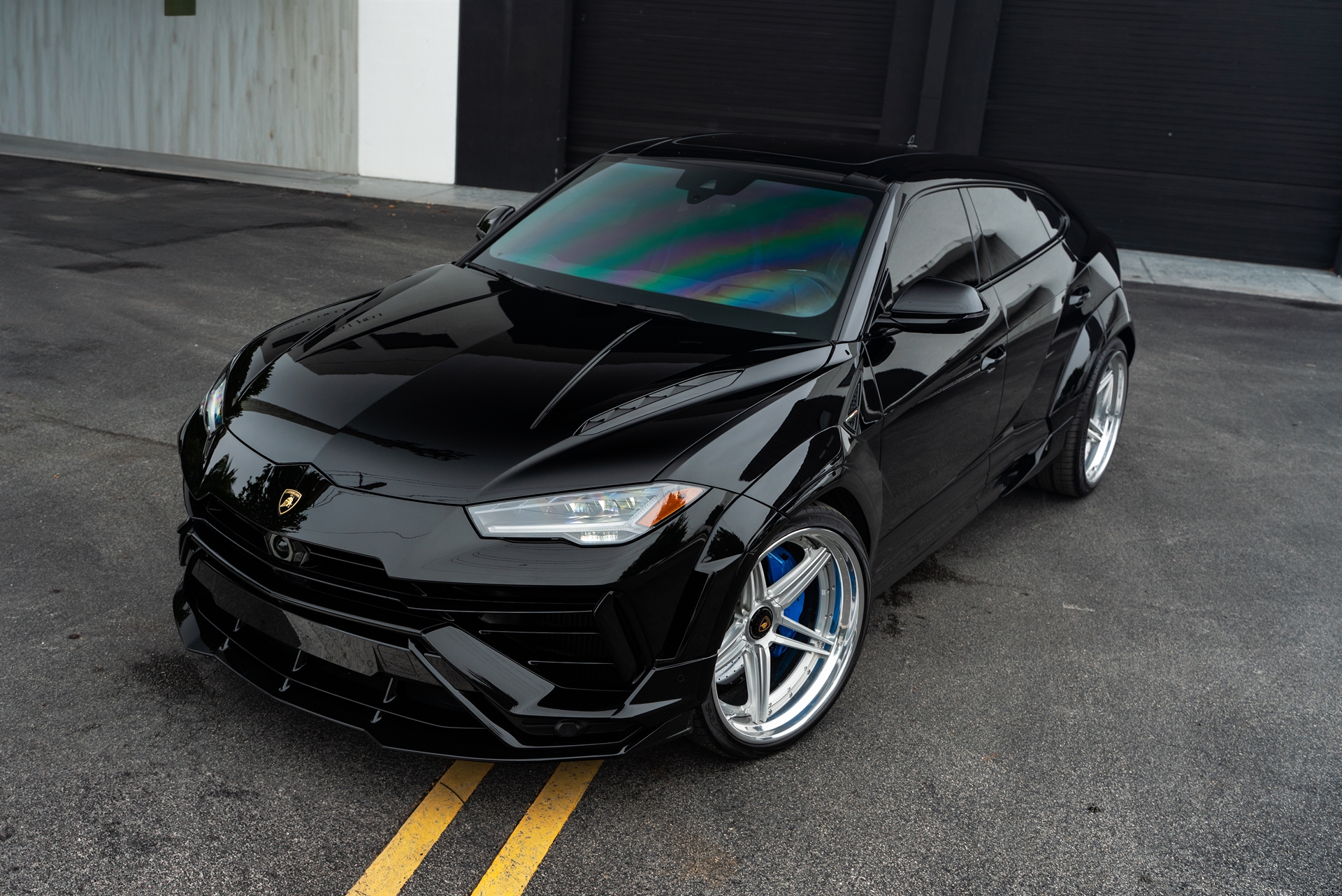 Lamborghini Urus S | Nero Noctis | 1016 Vision Widebody | on 1886 XR-003 Wheels | Brushed Clear