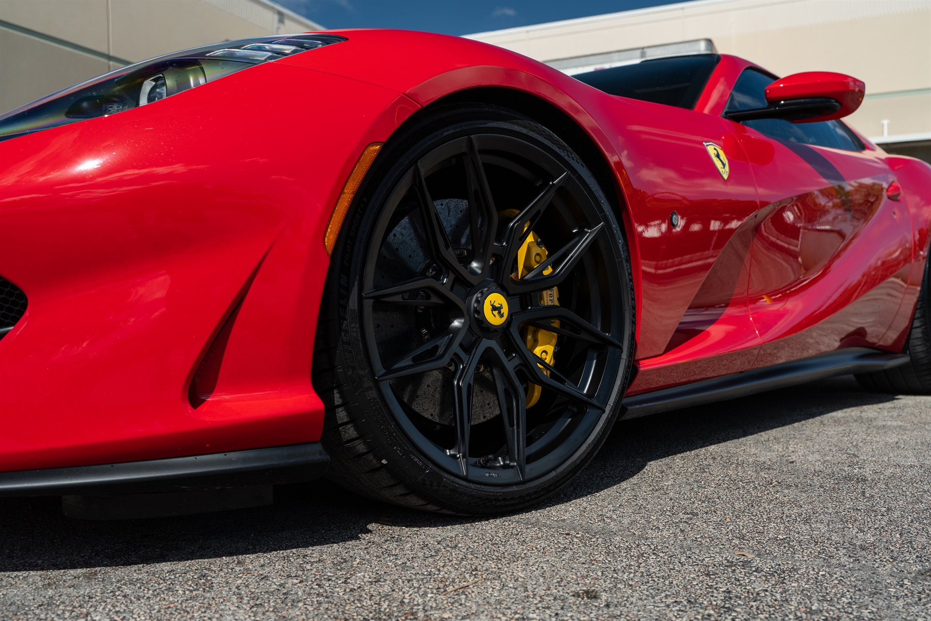 Ferrari 812 GTS | Rosso Corza | on Novitec NF11 | Satin Black