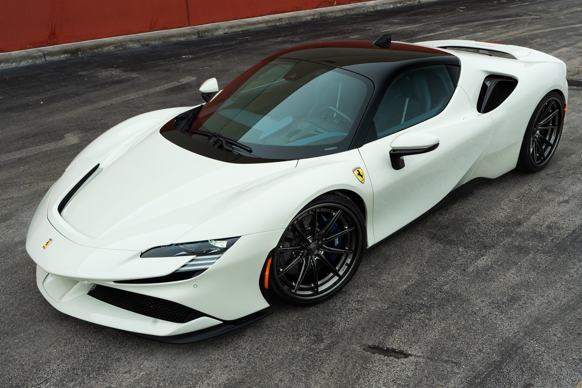 Ferrari SF90 | Bianco Avus | on 1886 G010 | Polished Liquid Smoke