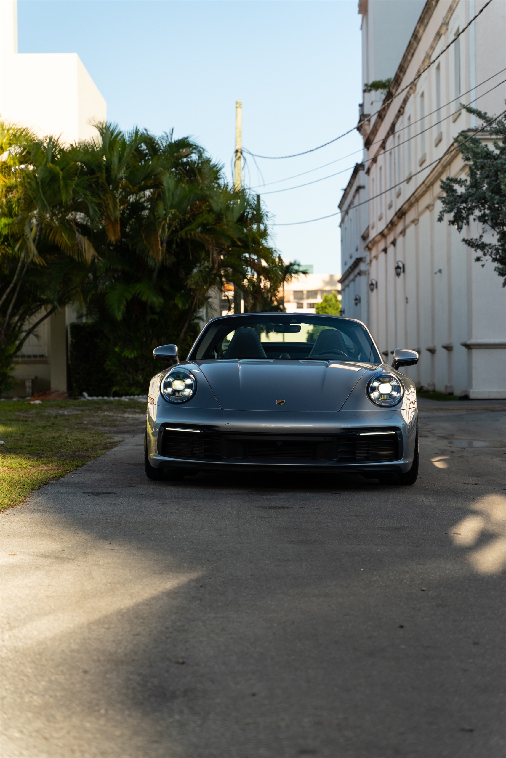 Porsche 992 GTS | Ice Gray Metallic | on HRE 522 FMR | Satin Silver