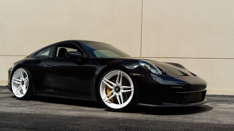 Porsche 992 GT3 Touring | Black | on ANRKY AN27 | Gloss White