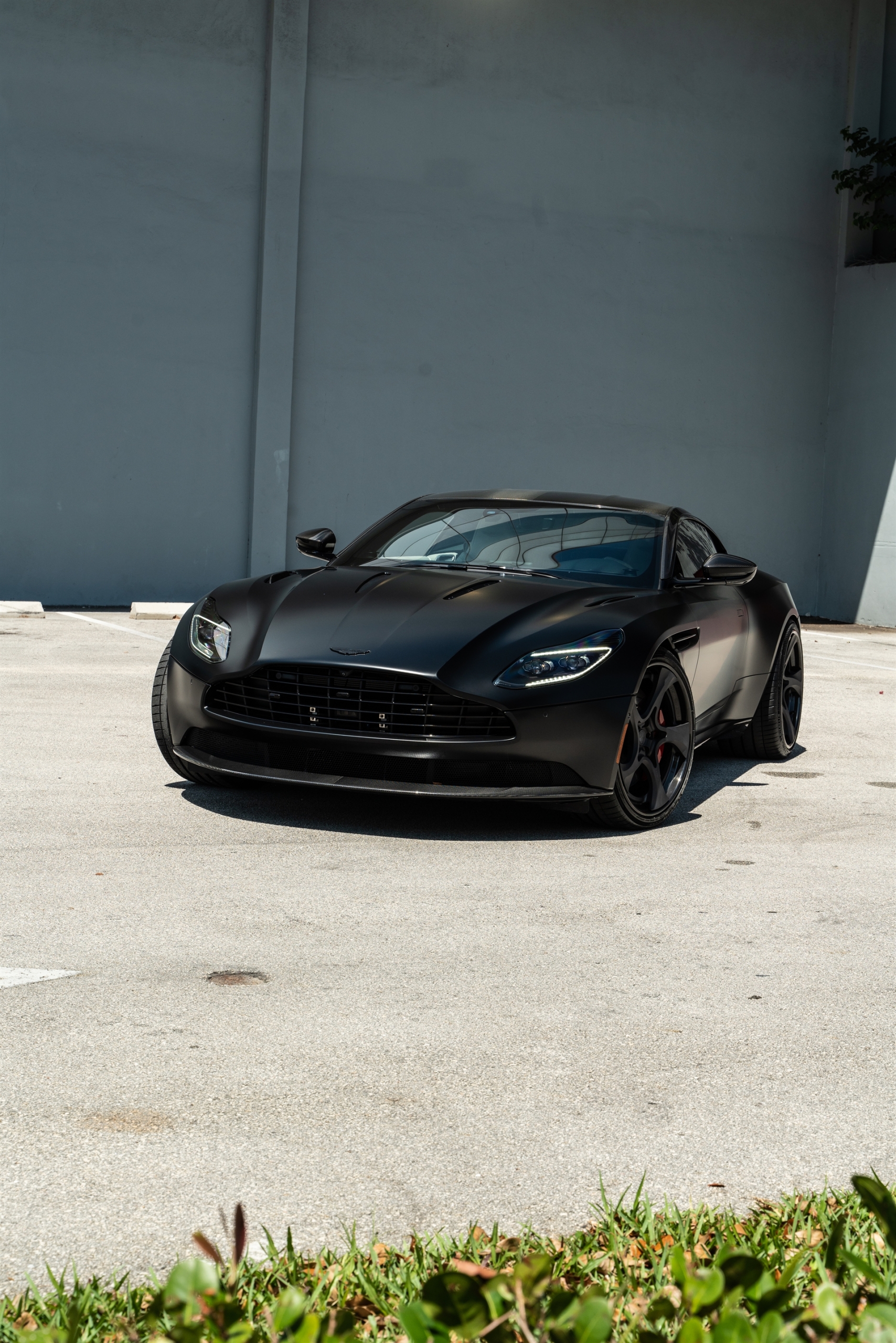 Aston Martin | Satin Jet Black | on ANRKY XR-305 | Satin Mirror Polished Smoke