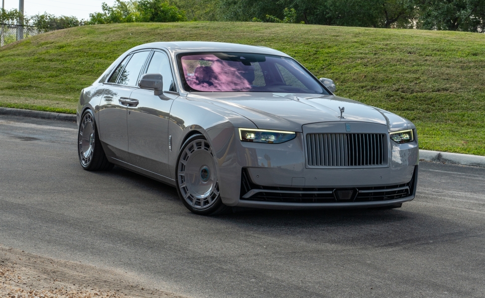 Rolls Royce Ghost on Mansory Wheels