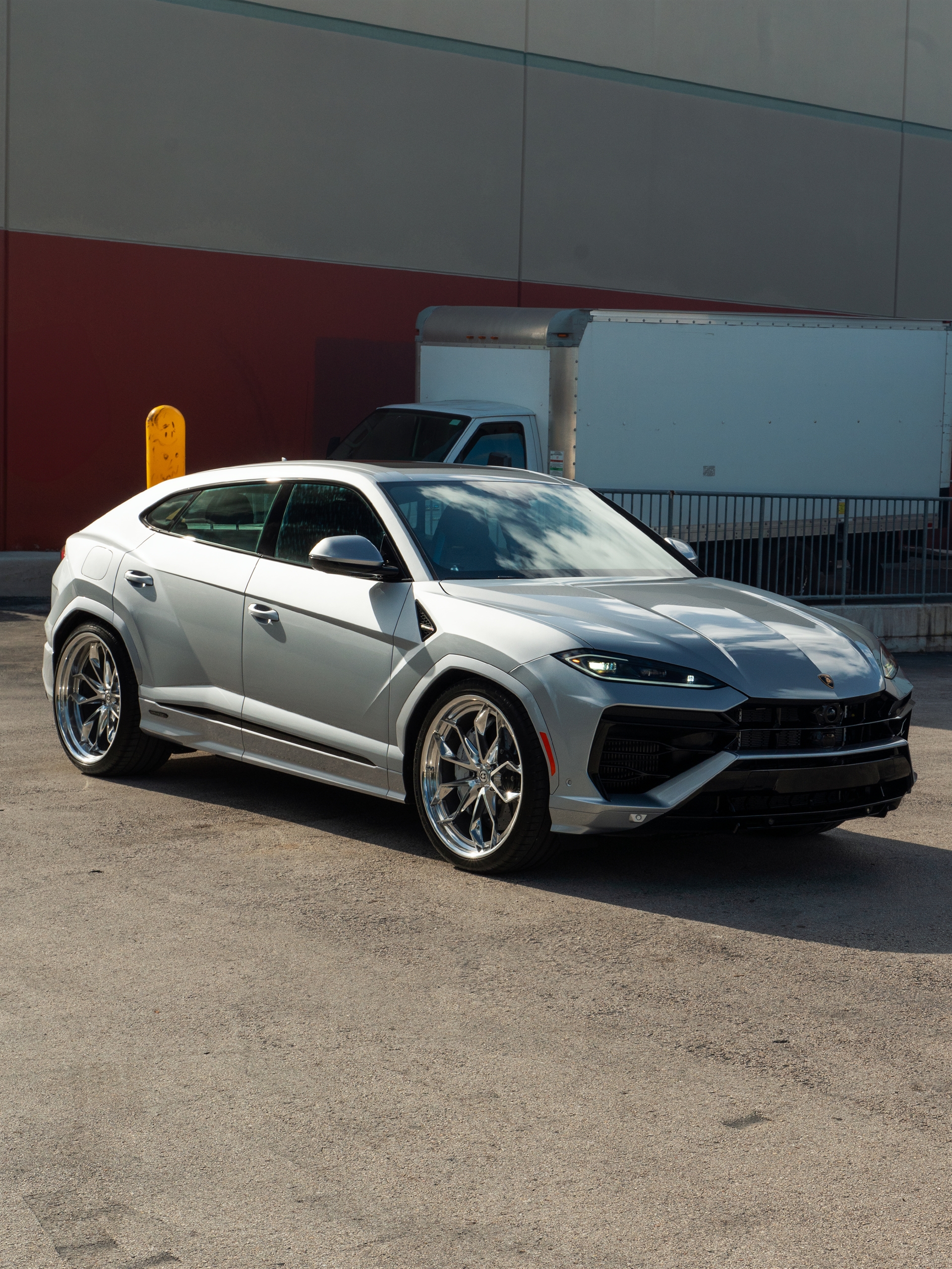 Lamborghini Urus SE | Grigio Nimbus | on HRE S201H | Polished Clear  