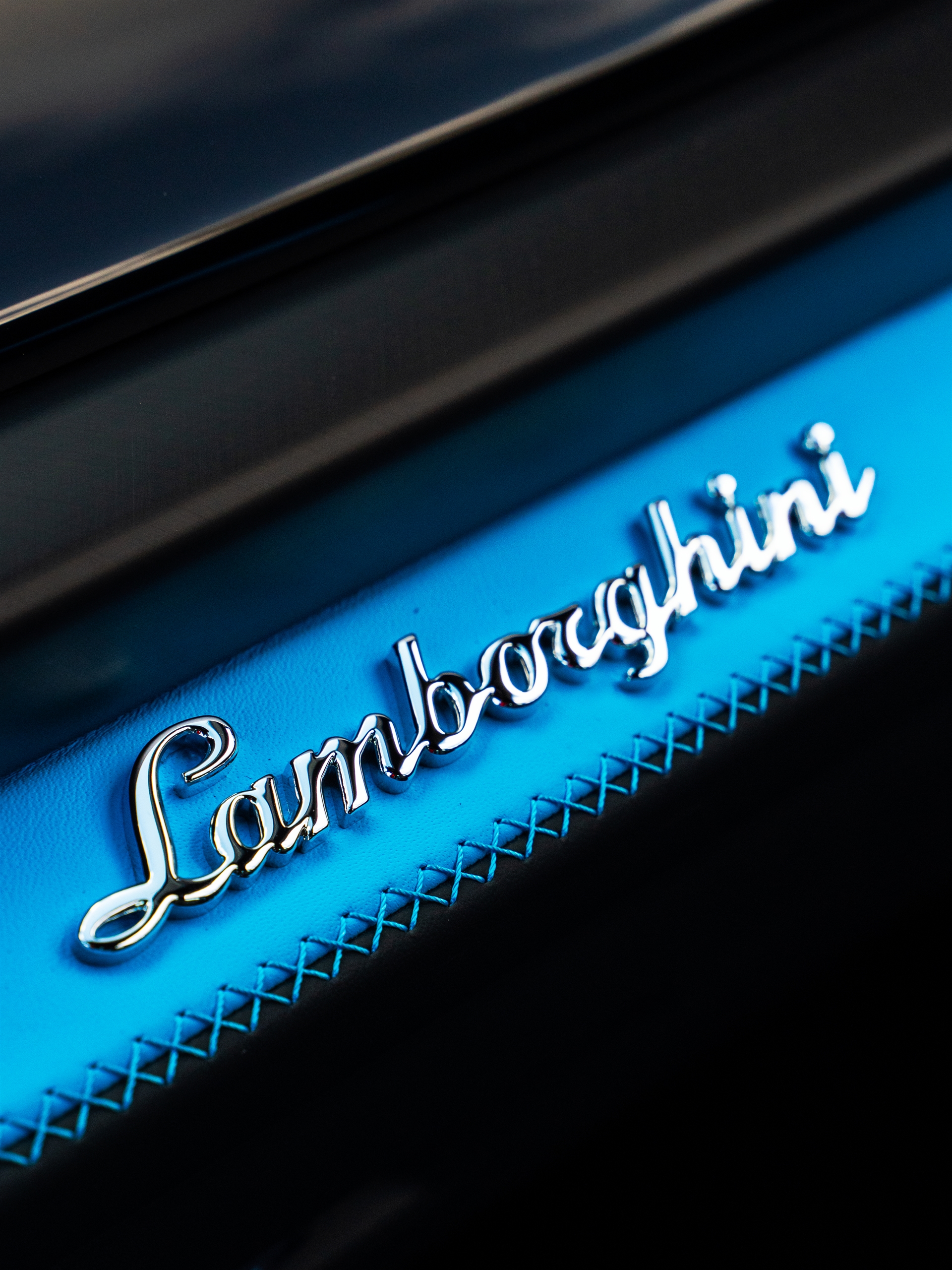 Lamborghini Urus SE | Grigio Nimbus | on HRE S201H | Polished Clear  