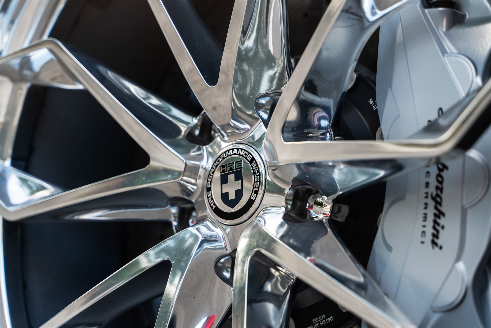 Lamborghini Urus SE | Grigio Nimbus | on HRE S201H | Polished Clear  