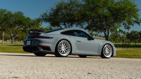 Porsche 992 Turbo S | Artic Gray | on HRE 520 FMR | Brushed Clear