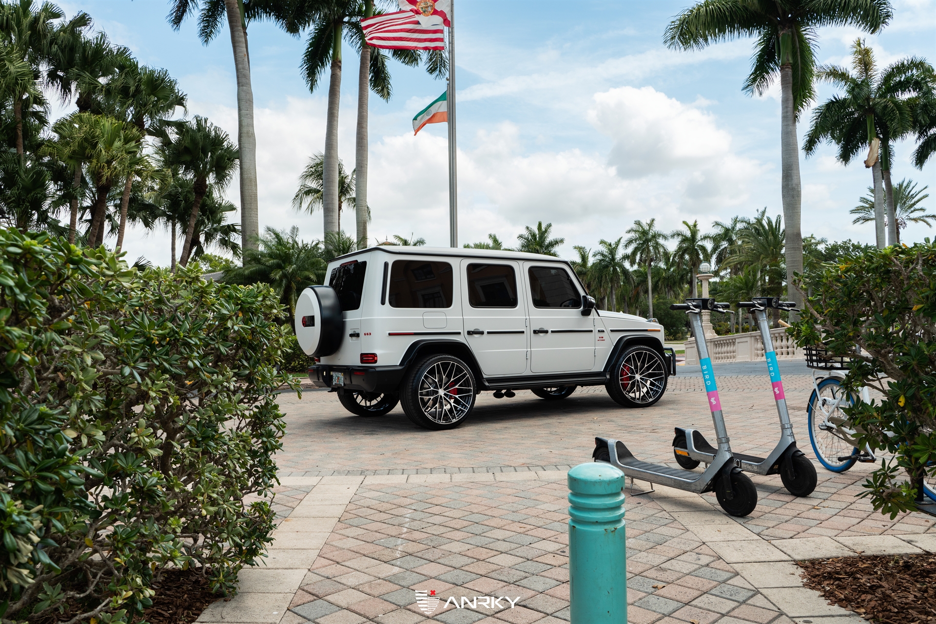 Mercedes Benz AMG G63 | Polar White | on ANRKY AN20 | Two Tone: Brushed Face + Gloss Black Window