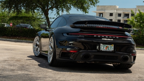 Porsche 992 Turbo Cabriolet on HRE S111SC