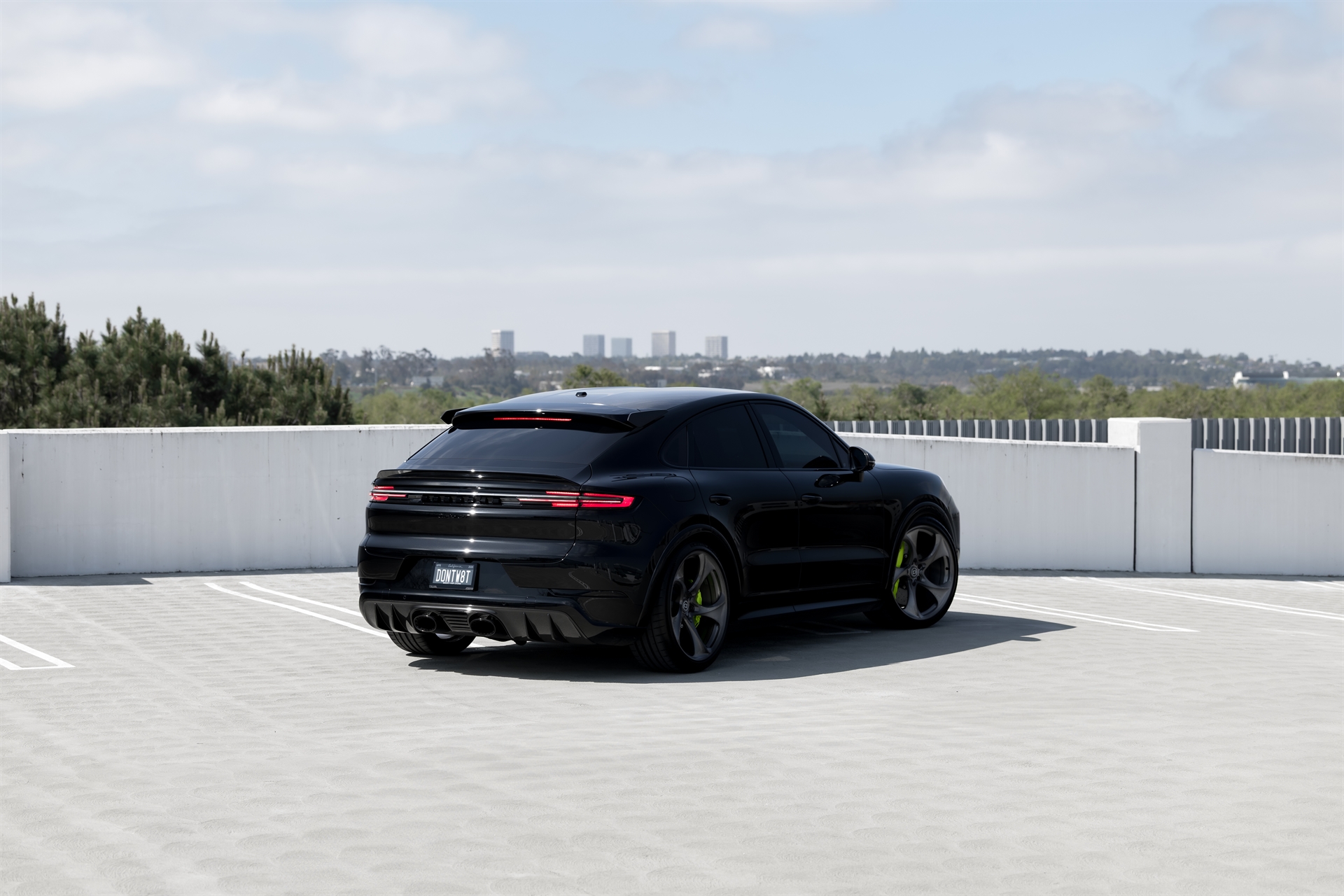 Porsche Cayenne on HRE 522M