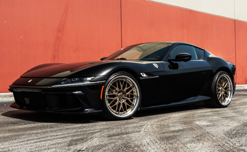 Ferrari 12Cilindri on ANRKY wheels RETROSeries RS1 Classic