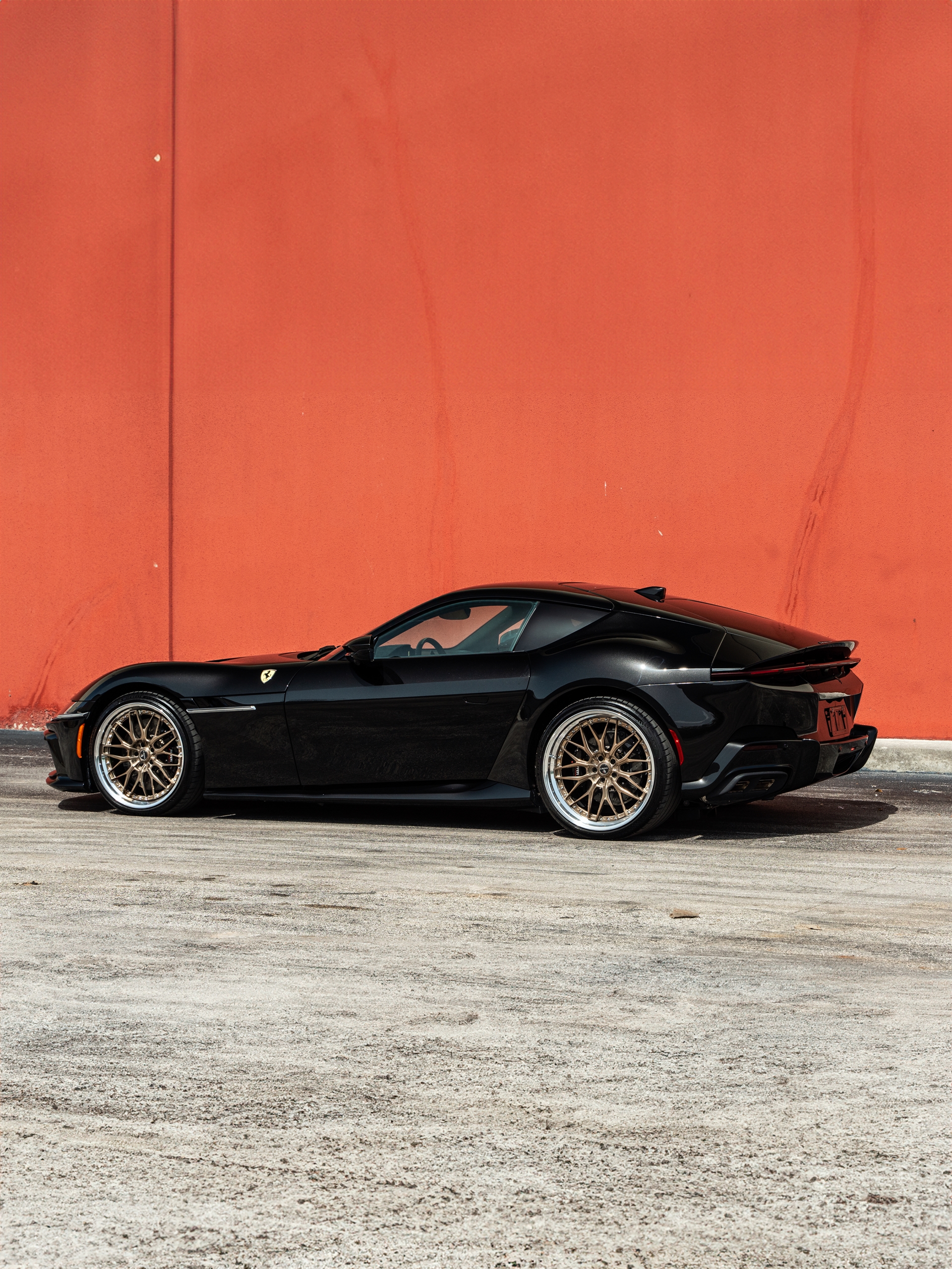 Ferrari 12 Cilindri | Nero Daytona | on ANRKY RS1 | Mirror Polished Champagne