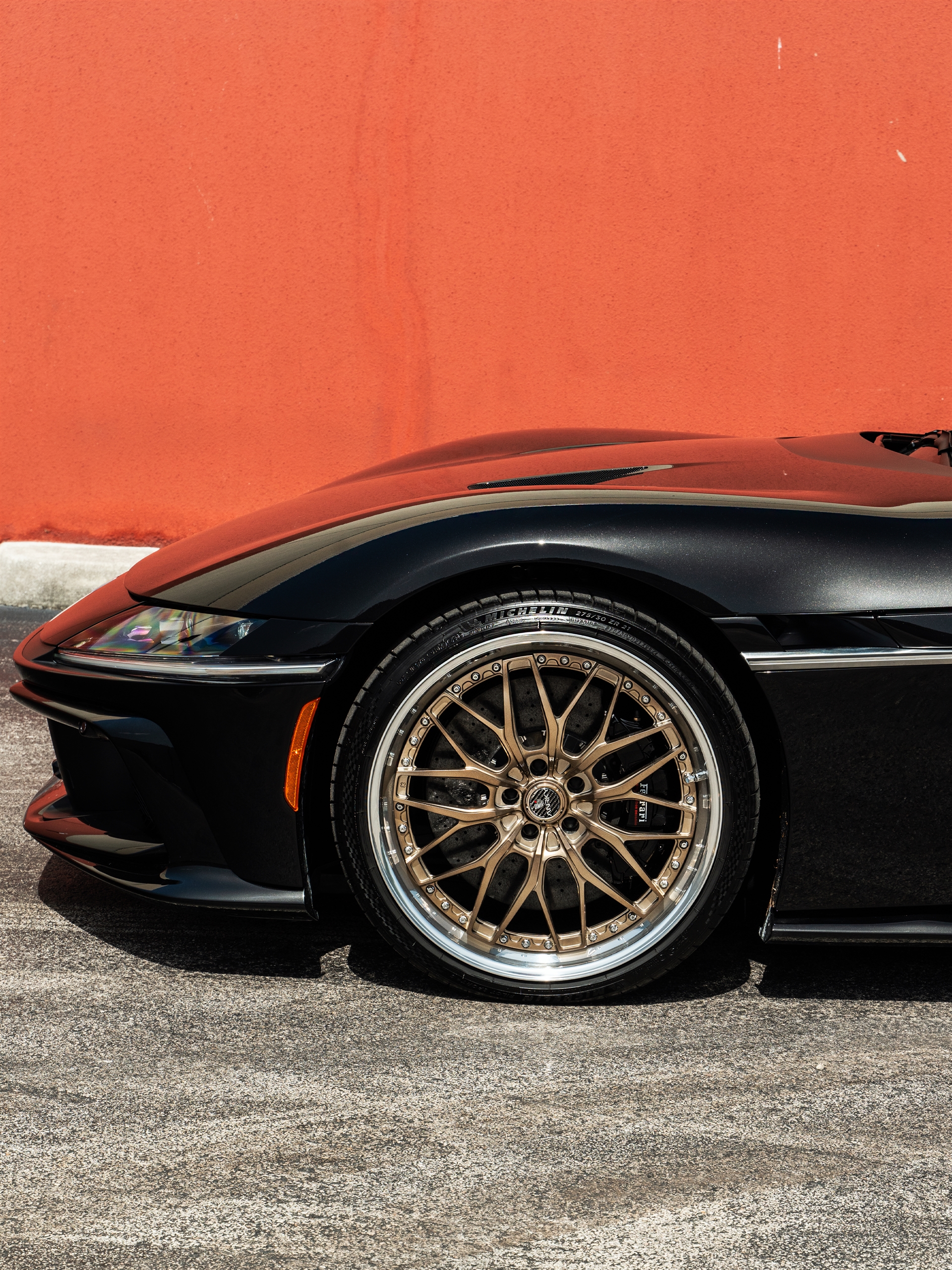 Ferrari 12 Cilindri | Nero Daytona | on ANRKY RS1 | Mirror Polished Champagne