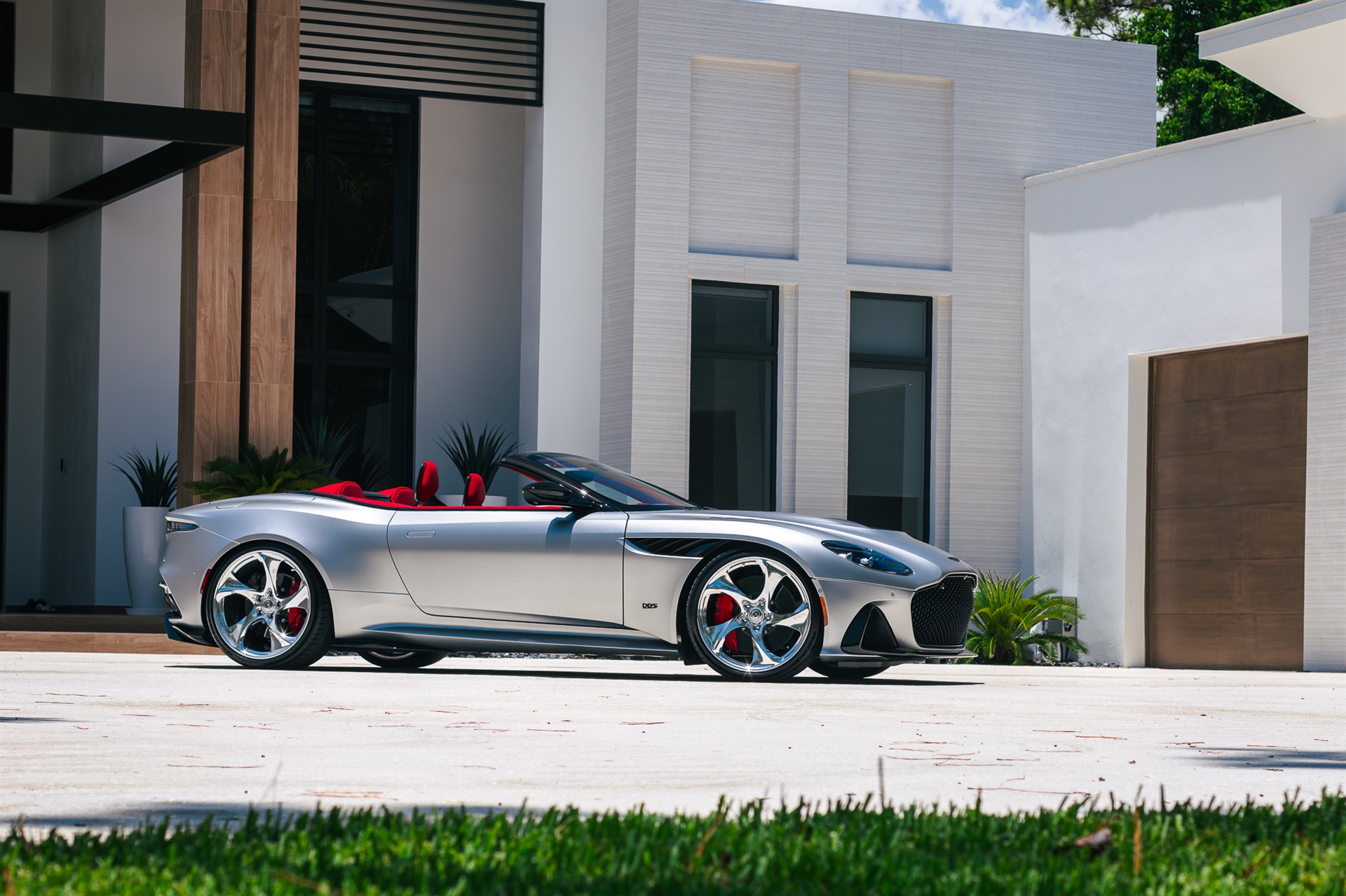 Aston Martin DBS 770 Ultimae on HRE Wheels 522M